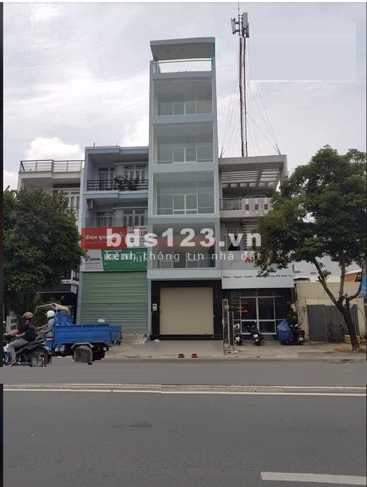 Cho Thuê Nhà Mặt Tiền Quận 6 dt 4,8 X 13, 4 Lầu, Đường Bà Hom