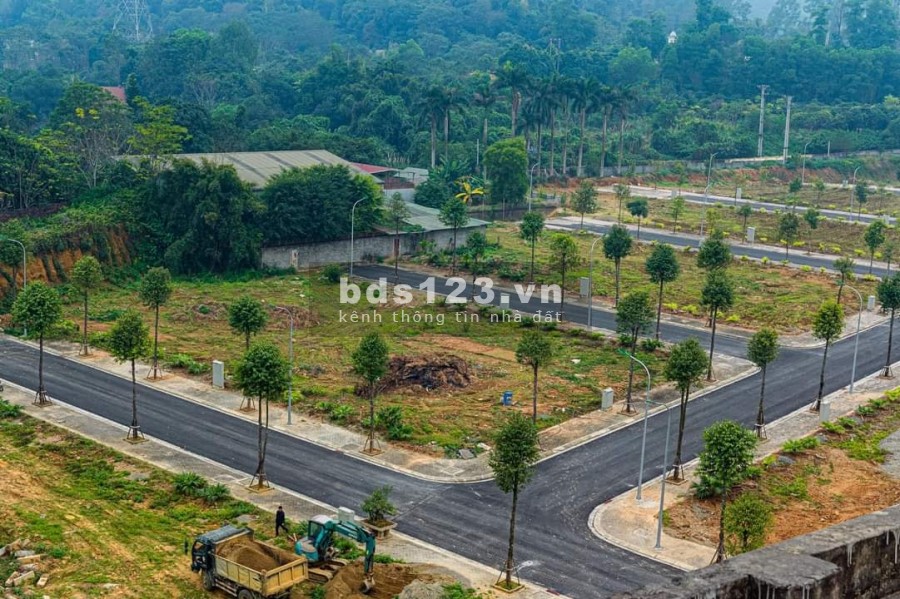 Còn duy nhất 3 suất ngoại giao đất nền gần thị trấn Xuân Mai, hạ tầng đồng bộ, pháp lý đầy đủ, diện tích từ 80m2, chỉ từ 15tr/m. 0923166768