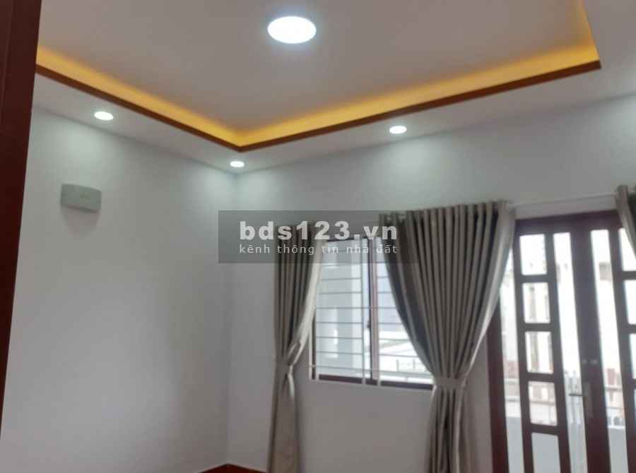 BÁN NHÀ HXH 4 X 12 VUÔNG VỨC 3 TẦNG BTCT HUỲNH THIỆN LỘC CHỈ 5 TỶ
