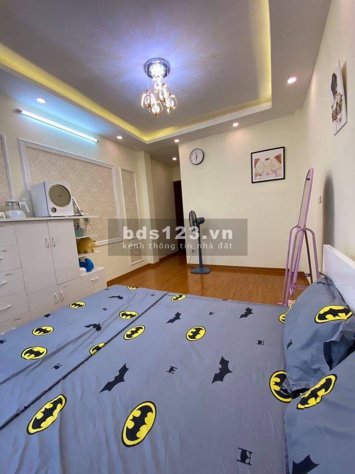 HIẾM 1 0 2 Nguyễn Khang 36mx5t nhà đẹp,ngõ đẹp, ở + KD nhỉnh 3 tỷ.