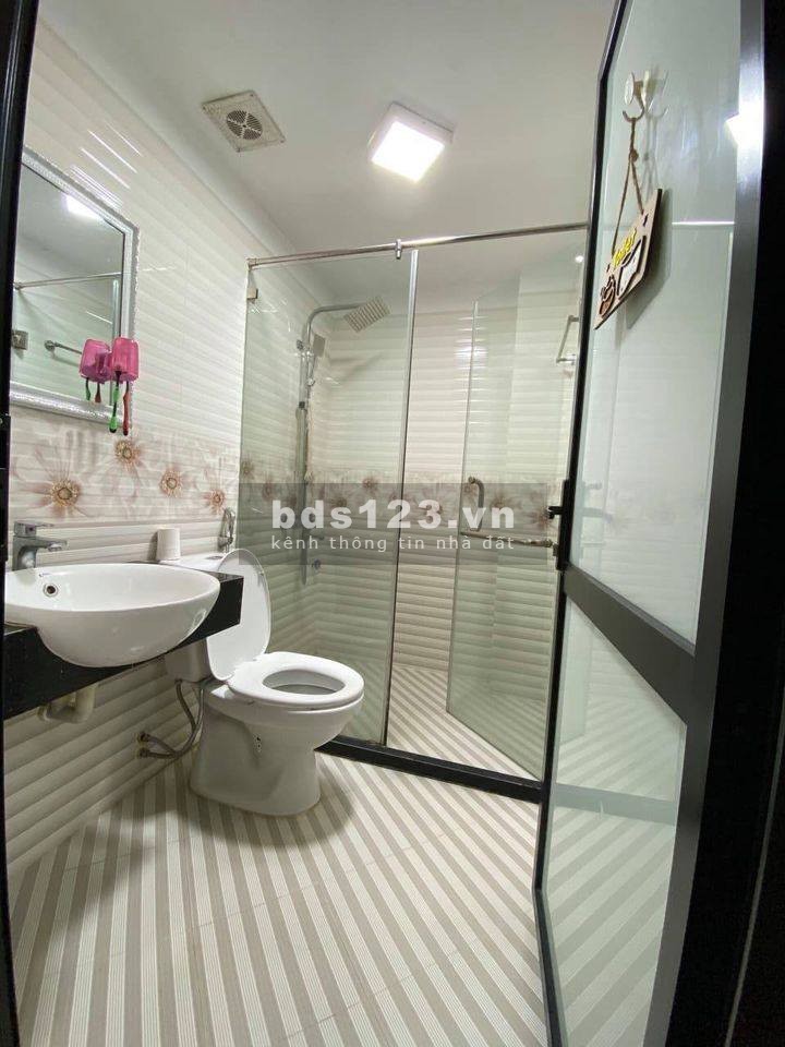 HIẾM 1 0 2 Nguyễn Khang 36mx5t nhà đẹp,ngõ đẹp, ở + KD nhỉnh 3 tỷ.