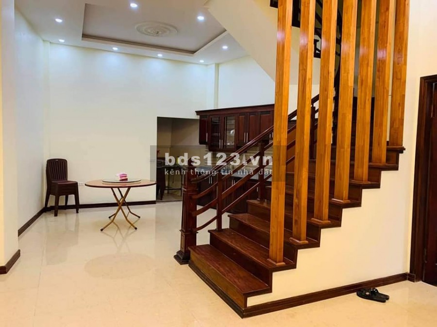 NHÀ MỚI, Ở NGAY - 5M RA ÔTÔ TRÁNH - DỌN VỀ Ở ĐÓN TẾT LUÔN.