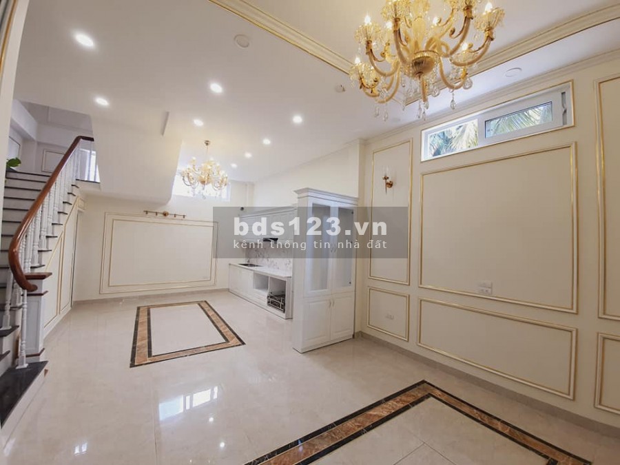 Bán nhà Giáp Nhất Q.Thanh Xuân 42m 4 tầng, 50m ra oto tránh,phong cách Tân Cổ Điển