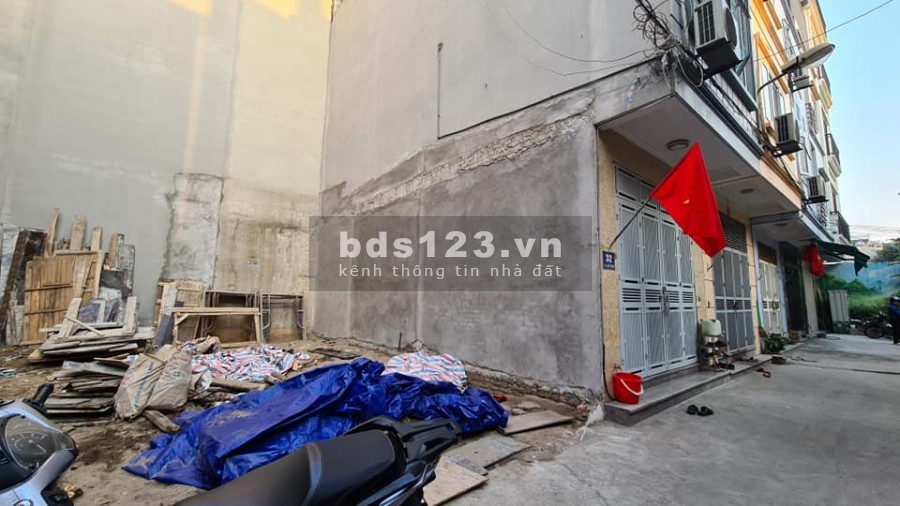 Phùng Hưng 38m đất phân lô, ô tô đỗ cổng chỉ 2,1 tỷ