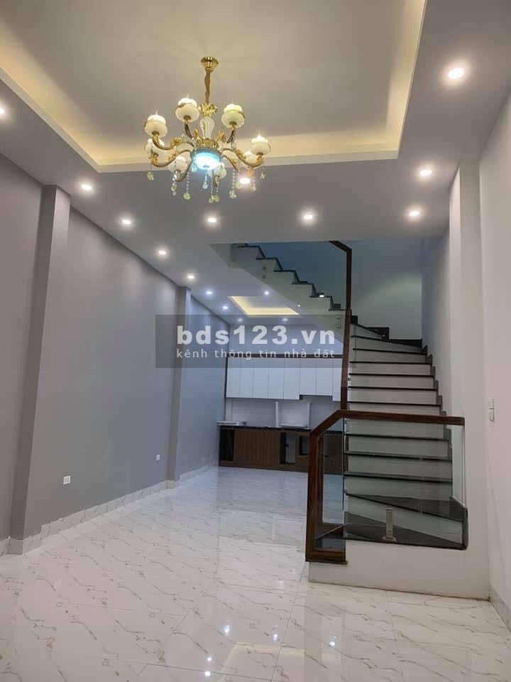 NHÀ ĐẸP CÓ 1.0.2 Trường Chinh, dt 40m2 giá chỉ 3.7 tỷ