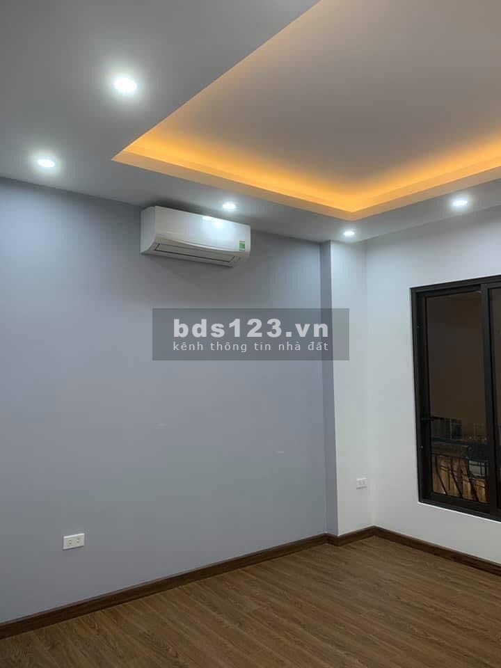 NHÀ ĐẸP CÓ 1.0.2 Trường Chinh, dt 40m2 giá chỉ 3.7 tỷ