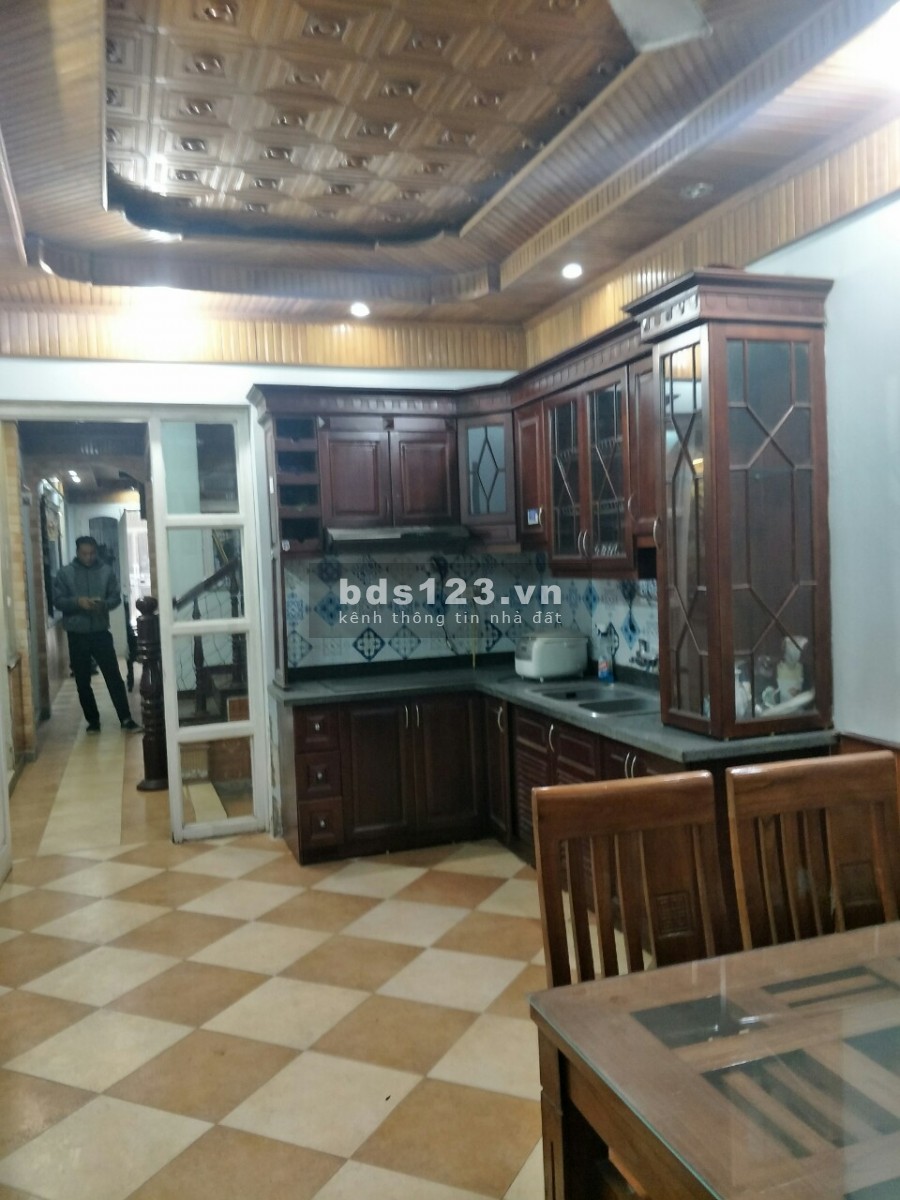 Bán nhà đường Nguyễn Sơn 73m2 x 4 tầng, giá 5.35 tỷ, Ô tô, KDVP, khu Vip Hàng Không.