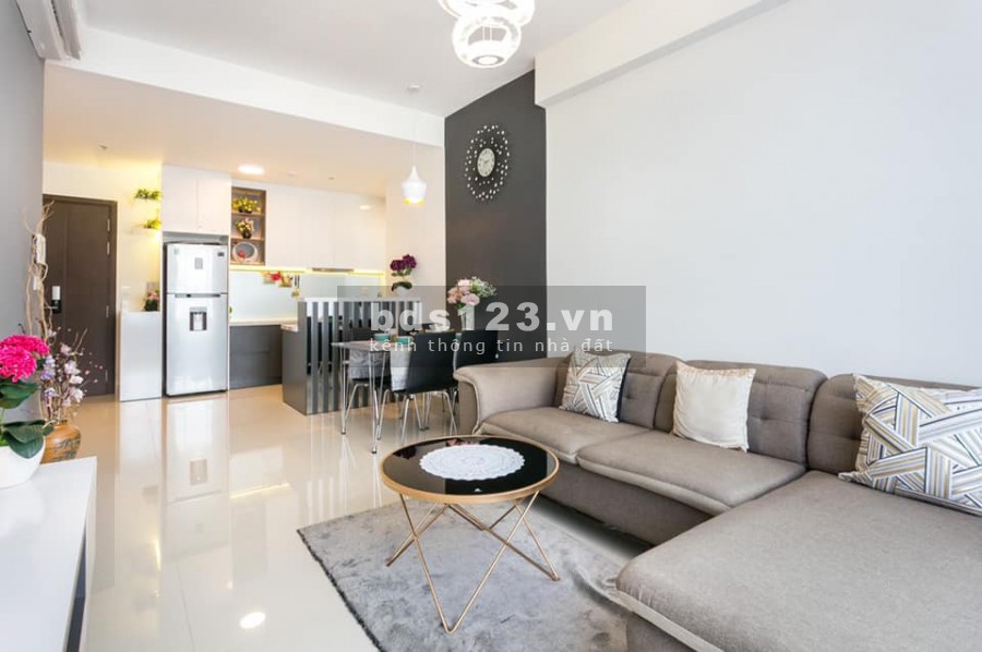 Sang lại căn hộ ngay Bà điểm Hóc Môn đang cho thuê đc 5TR/ tháng, kèm hình thật Full Nội thất