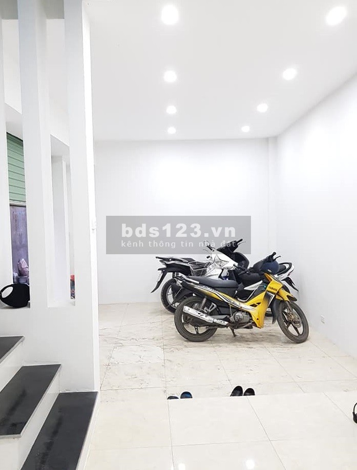 Nhà đẹp ôtô, mới xây đón tết 5 tầng 3PN 40m2 Giáp Bát – Hoàng Mai