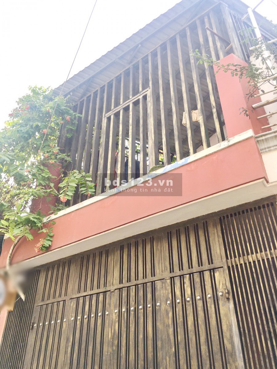 Bán nhà 1 lầu hẻm xe hơi 1225 đường Phạm Thế Hiển Phường 5 Quận 8