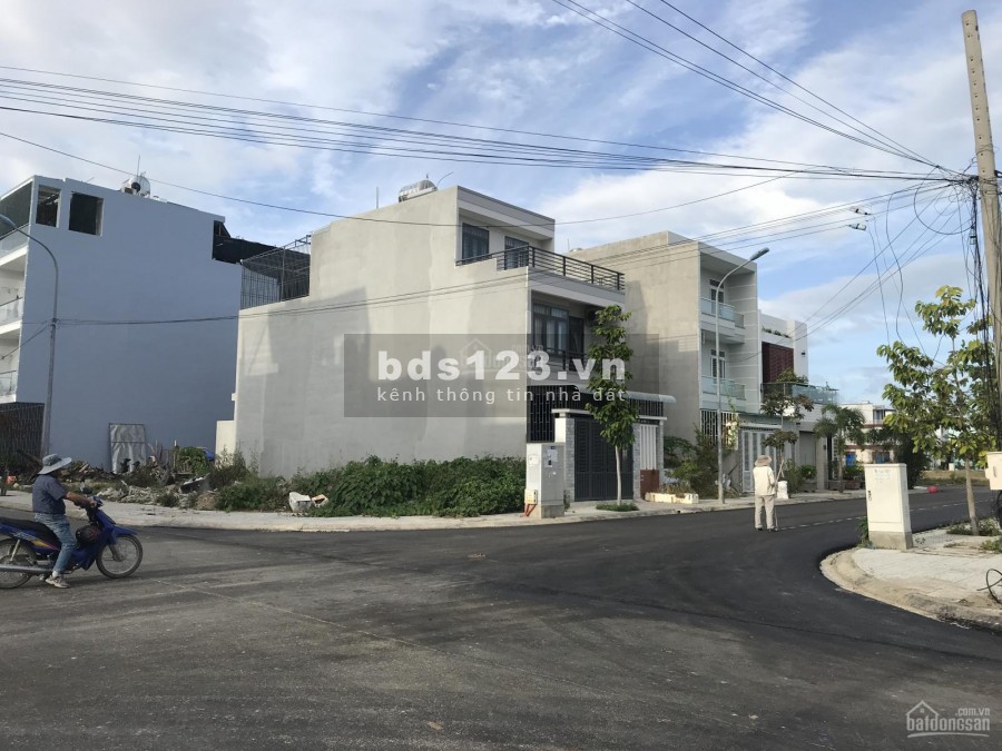 Tôi cần bán gấp 96m2 đất thổ cư tại quận Bình Tân, thành phố Hồ Chí Minh