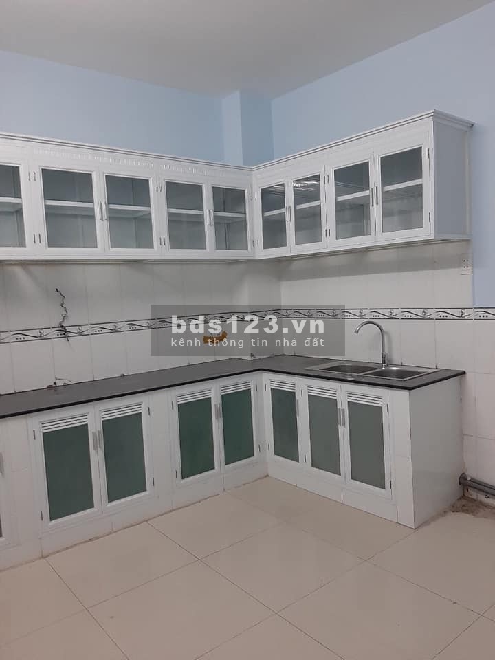BÁN NHÀ 41M2, 3.95 TỶ, HẺM 3M, LẠC LONG QUÂN, QUẬN 11.
