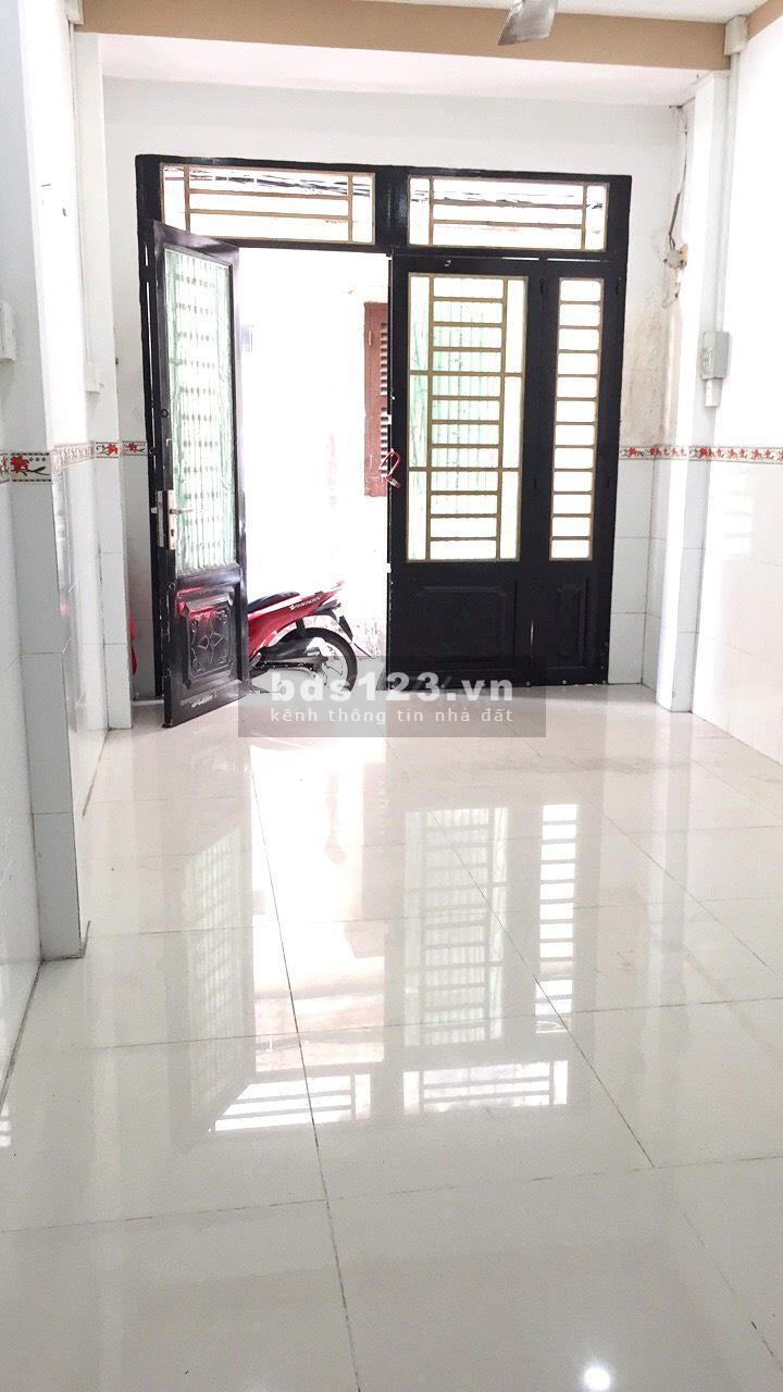 Bán nhà 2tầng 3x9.5 nở hậu, gần chợ Hòa Hưng Q10 3ti5