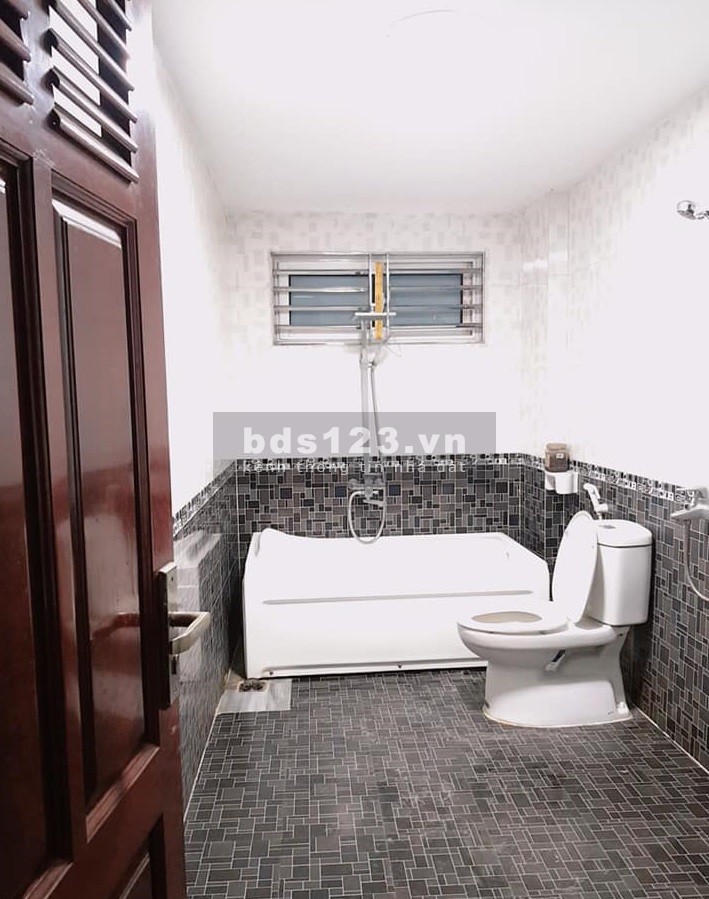 Nhà đẹp ôtô, mới xây đón tết 5 tầng 3PN 40m2 Giáp Bát – Hoàng Mai