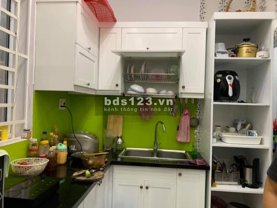 Bán nhà HXH Nguyễn Văn Trỗi, P 12, Phú Nhuận, DT 30m, 4 tầng, ngang 6x5 giá 5,4 tỷ.