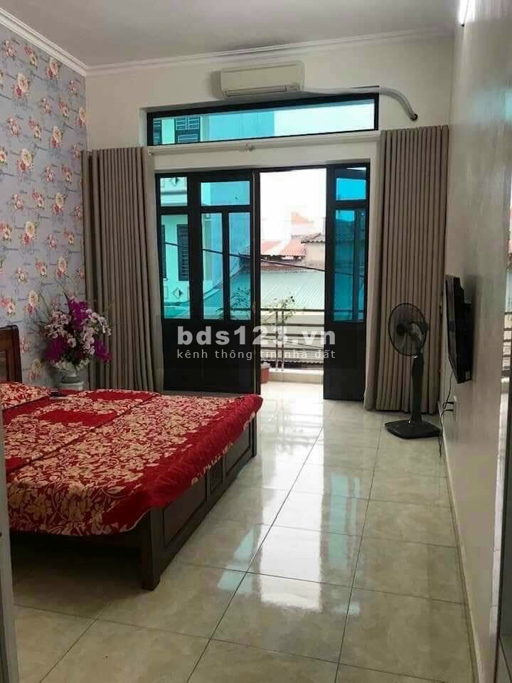 Bán nhà 3 tầng phố Nguyễn Chí Thanh, ph. Tân Bình, 88m2, mt 4.5m, 2 tỷ 450