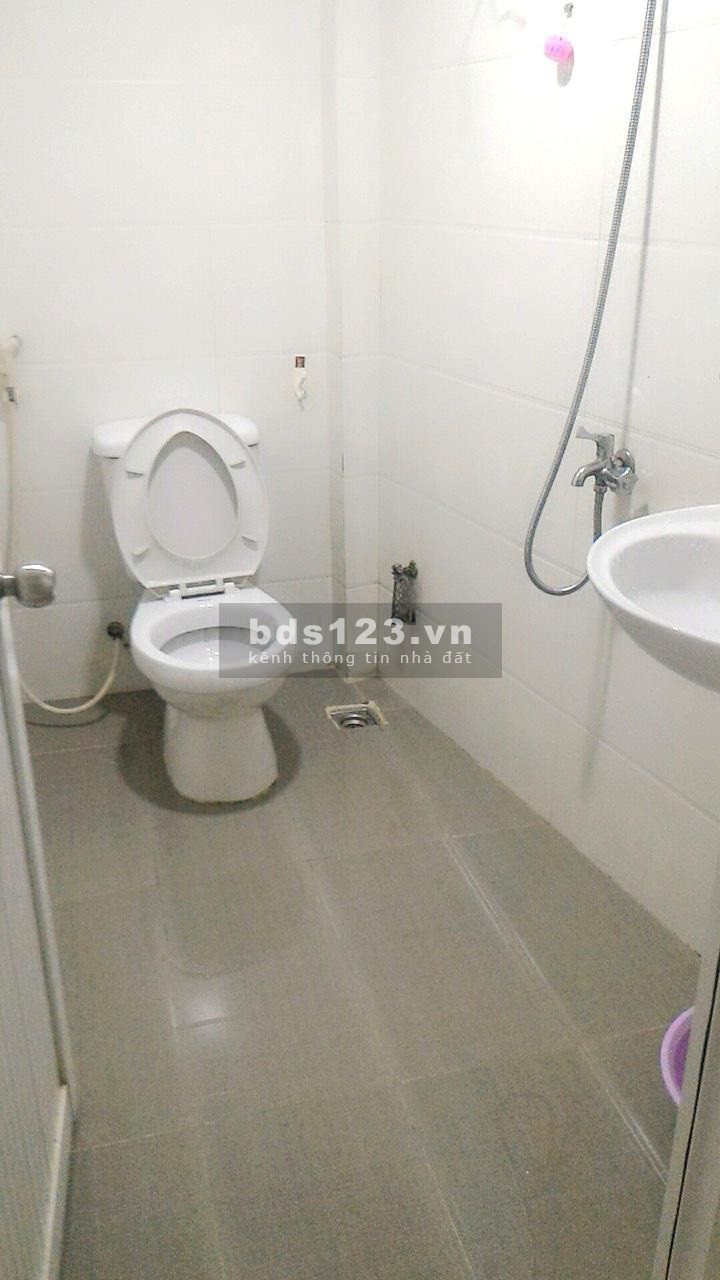 Bán nhà 2tầng 3x9.5 nở hậu, gần chợ Hòa Hưng Q10 3ti5