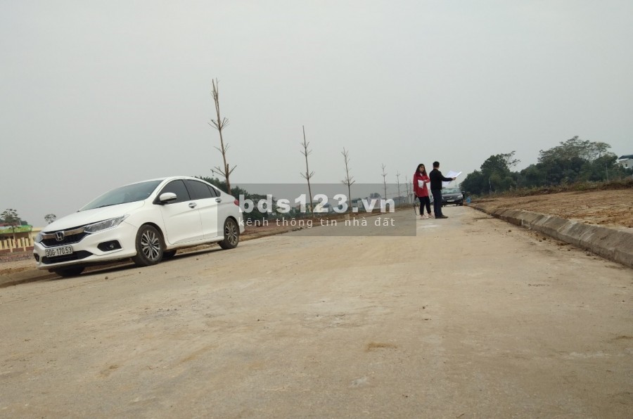 Bán nhanh lô đất 50m2 dự án TĐC Bình Yên, trên trục đường chính 16m, giá đầu tư