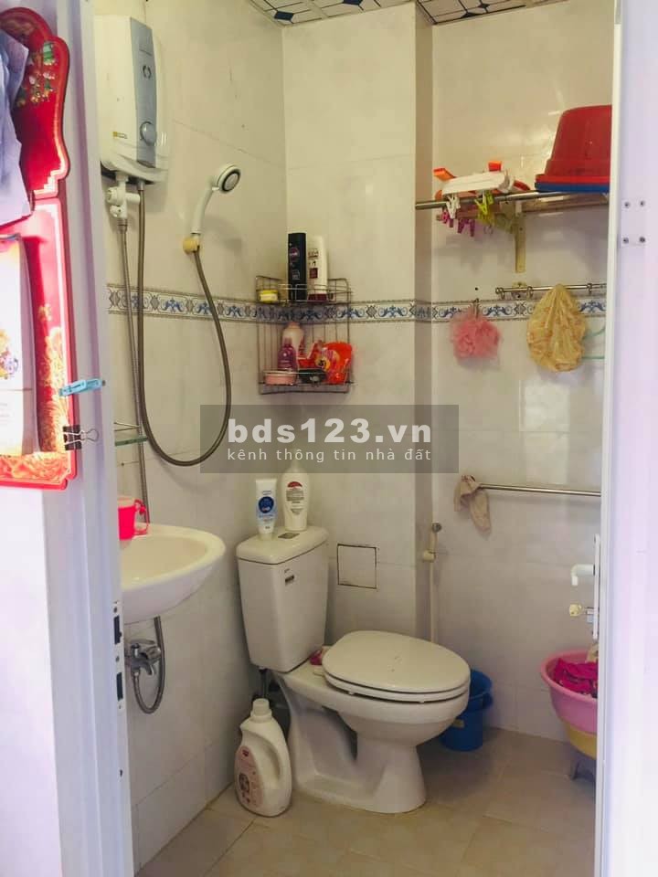 Bán nhà hẻm xe hơi đường Tô Hiến Thành giá chỉ hơn 2 tỷ, ngay trung tâm Quận 10