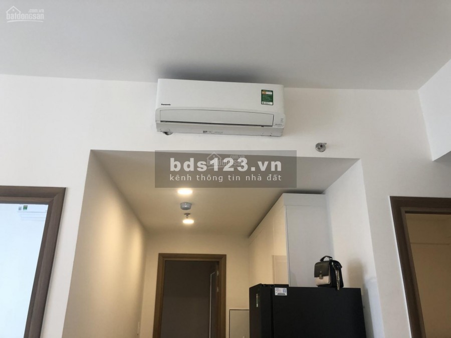 Cho thuê căn hộ mới nhận rộng 58m2, 2 PN, có sẵn đồ dùng, cc Imperial Place, giá 5.8 triệu/tháng