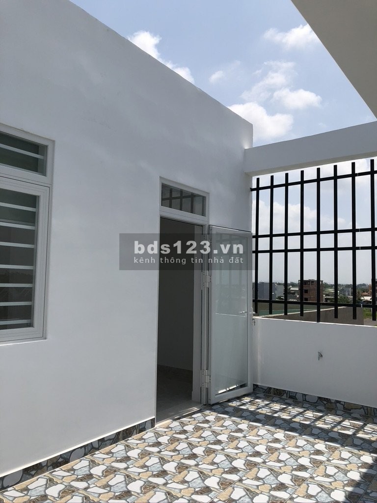 Nhà 1 trệt 2 lầu / 79-127m2 / gần chợ Bình Chánh chỉ từ 1.8 tỷ