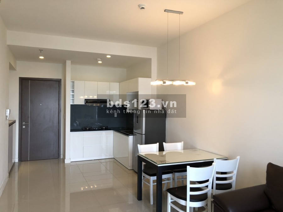 Cần sang lại HĐ thuê căn hộ Galaxy, số 9 Nguyễn Khoái P1Q4, diện tích nhà 57m2 2 pn 1 wc, trang bị đủ nội thất