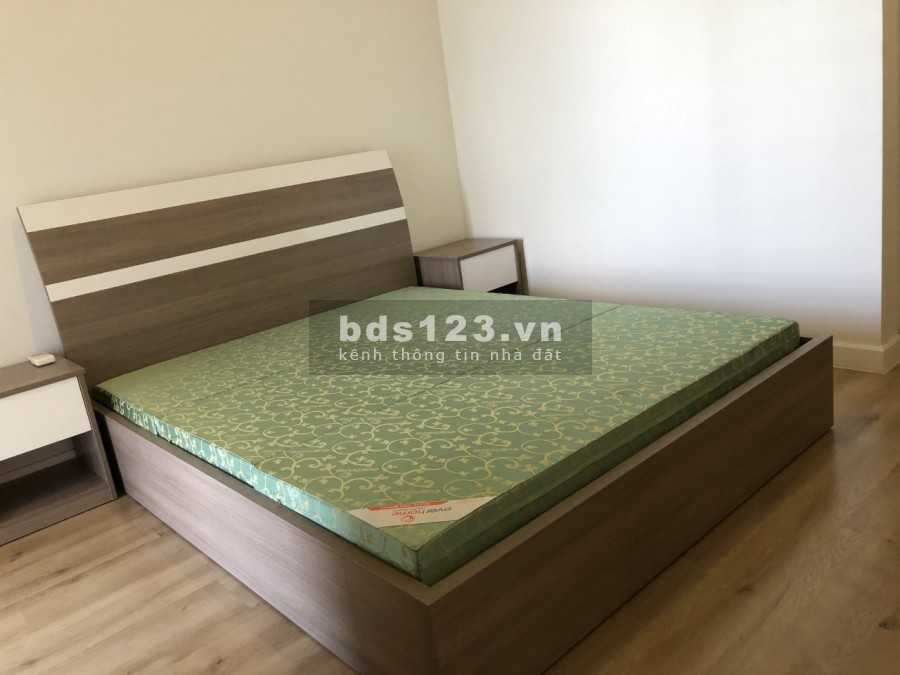 Cần sang lại HĐ thuê căn hộ Galaxy, số 9 Nguyễn Khoái P1Q4, diện tích nhà 57m2 2 pn 1 wc, trang bị đủ nội thất