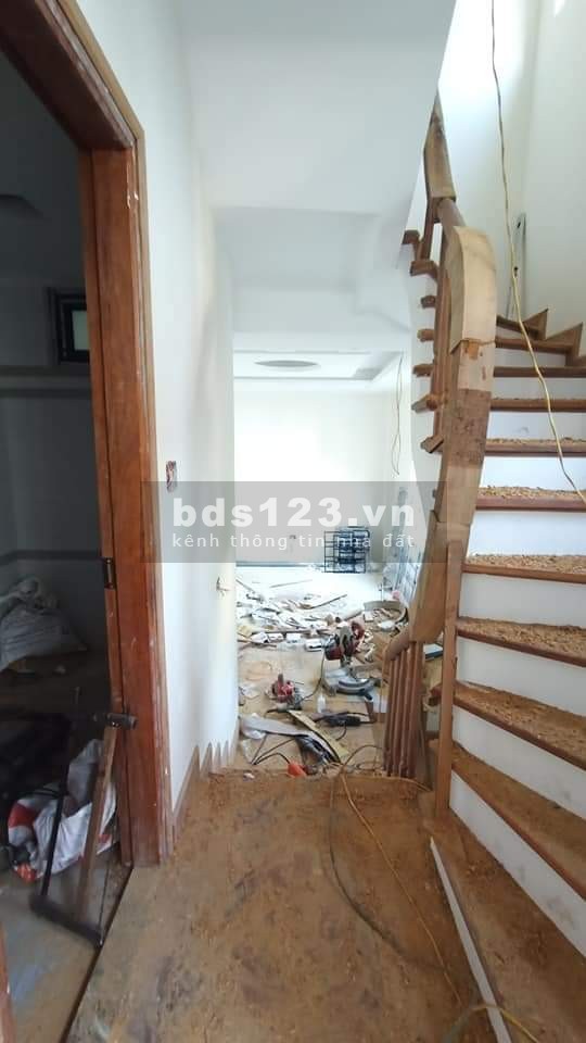 BÁN NHÀ VŨ NGỌC PHAN ĐỐNG ĐA LÔ GÓC ĐẸP CÁCH OTO 30m NGÕ THÔNG 40m2x5T 5.2 TỶ