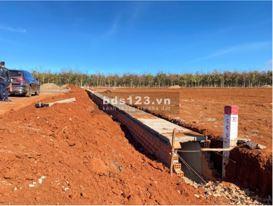Bùng nổ cùng đất nền KDC Ia Ring-KCN Nam PleiKu 300m2 giá chỉ 1.6tr/m2