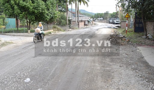 Đất gần khu dân cư Thuận Phú, sổ ngang 25m bán gấp 320 triệu