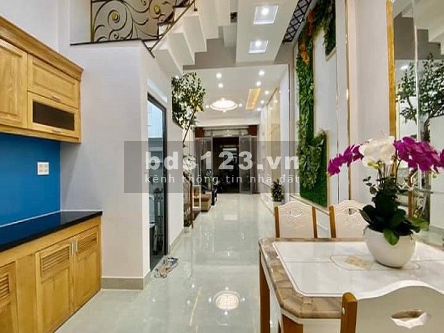 Nhà đẹp HXH 10m dân trí cao Huỳnh Văn Nghệ 72m2, 4x18, 4 tầng, 5pn, đón Tết chỉ 7 tỷ