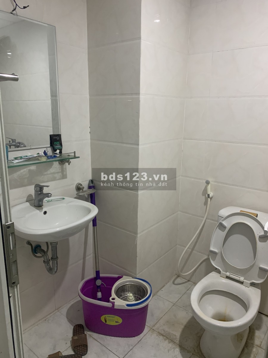 Cho thuê Chung cư Mỹ Sơn Nguyễn Huy Tưởng 2 ngủ chỉ có nóng lạnh và tủ bếp 7.5 triệu. Lh 0377983070