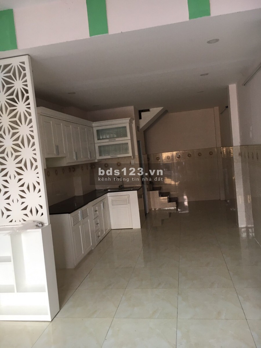 Cần tiền bán gấp nhà đường 5E, F.Bình Hưng Hòa A, Q. Bình Tân