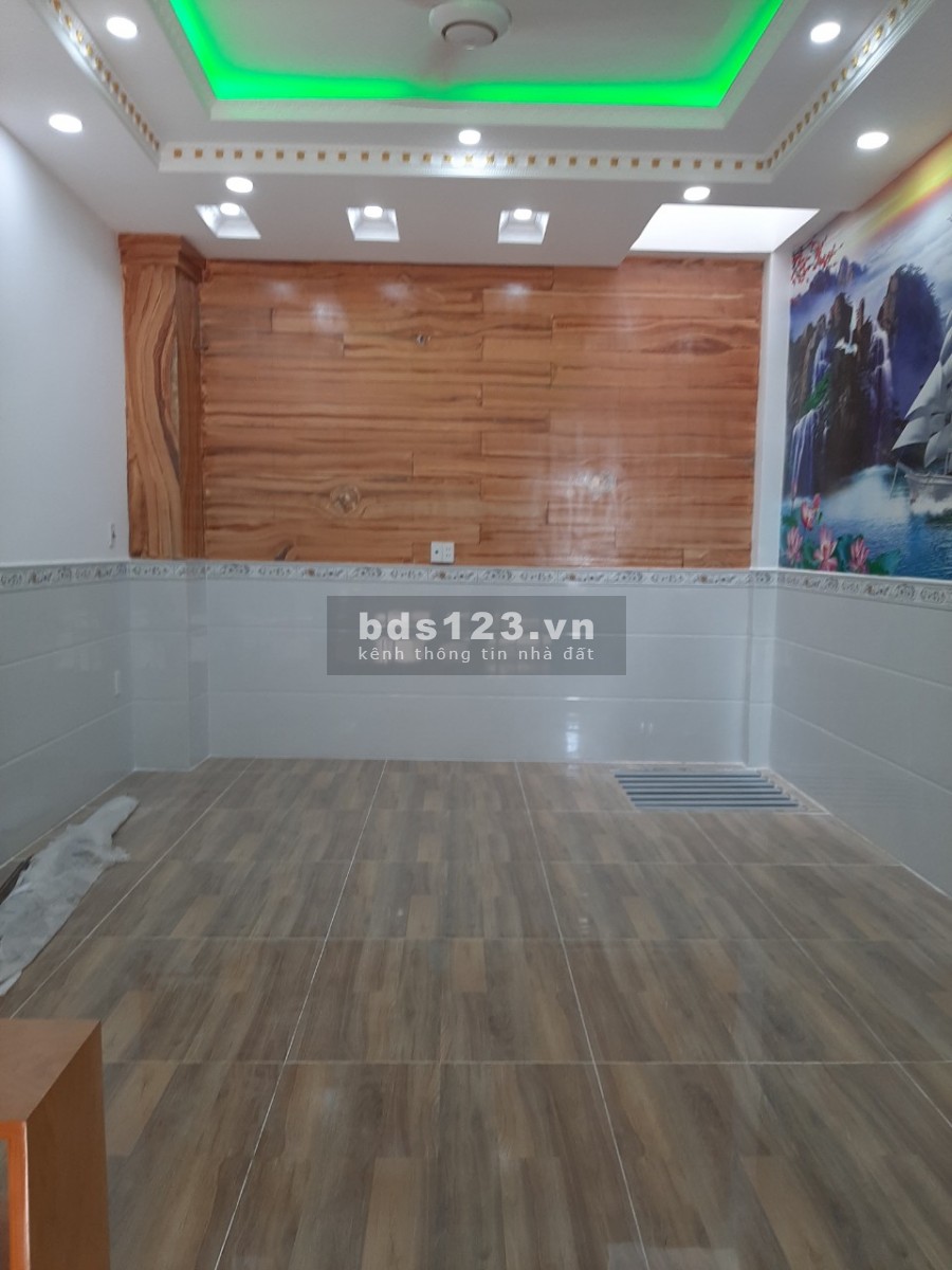 Chính chủ hạ giá bán gấp trước tết, hẻm thông 7m, 3 lầu có gara oto, 4pn,giá 3.9 tỷ