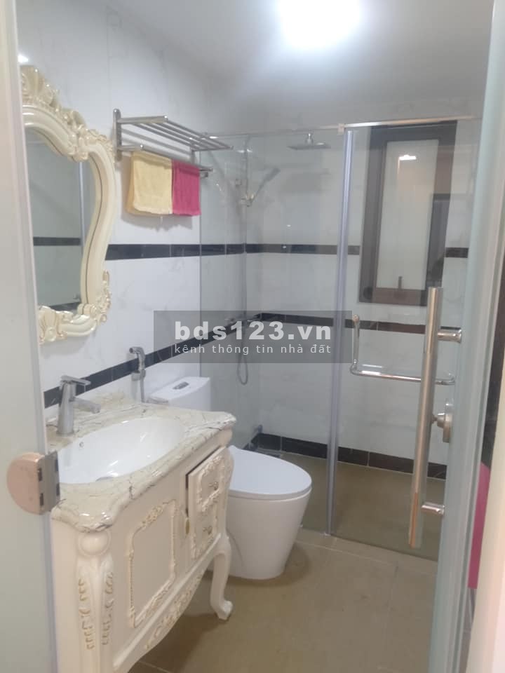 Lạc Long Quân Ô TÔ TRÁNH, KINH DOANH ngõ thông, mới đẹp 33Mx4T, giá 4.5 tỷ