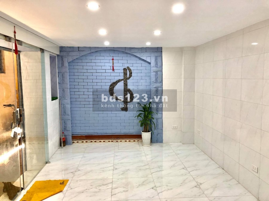 Duy nhất mặt ngõ Tây Sơn, ba gác tận cửa, đẹp ở ngay 2.4tỷ