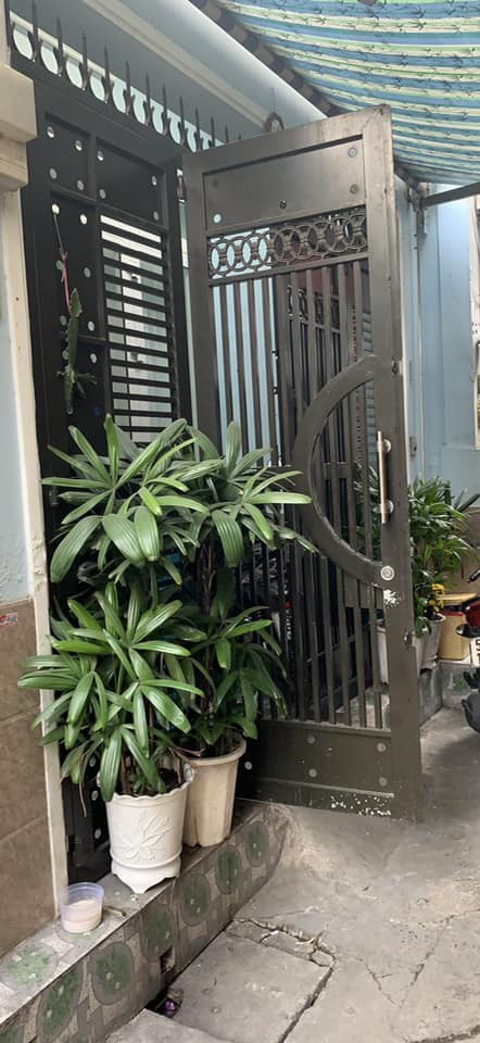 Bán nhà chính chủ hẻm 666, Đường 3.2, P.14, Q.10, Giá 7.2 tỷ