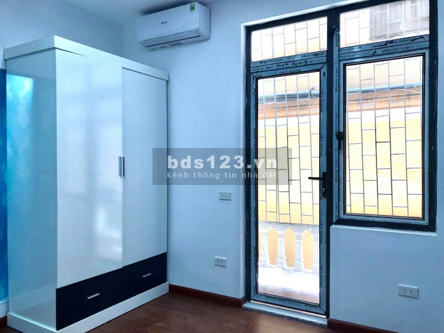 Duy nhất mặt ngõ Tây Sơn, ba gác tận cửa, đẹp ở ngay 2.4tỷ