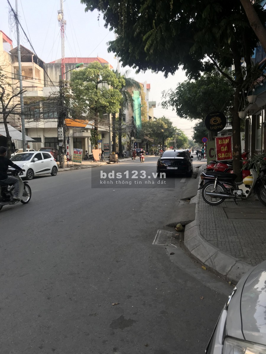 BÁn đất liền kề Văn Phú, chân tòa Victoria, lô góc 3 vỉa kè kinh doanh 40m2 giá 6 tỷ