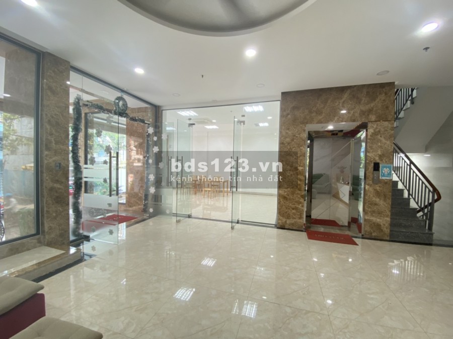 Cho thuê văn phòng mới xây, hiện đại 50m2 Quận Tân Bình
