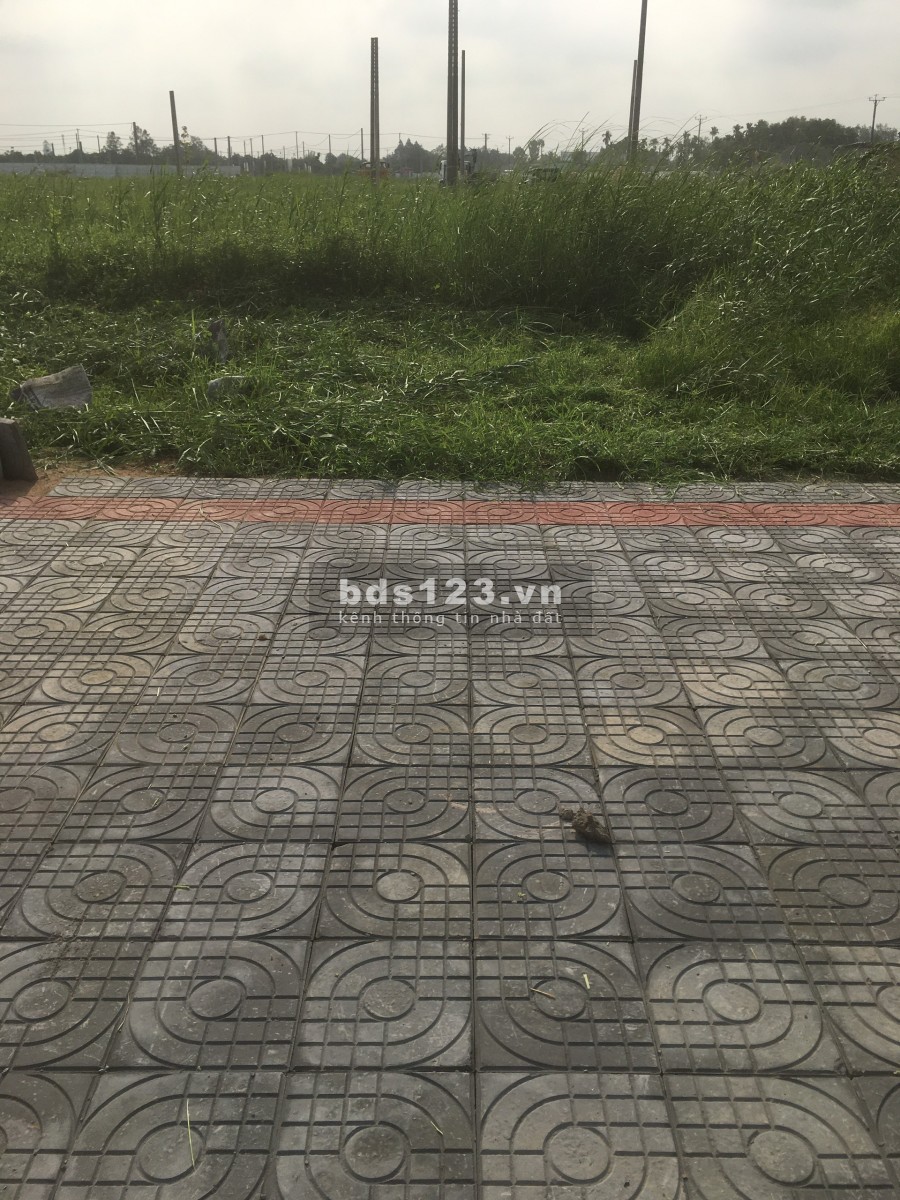 Ra nhanh nền đẹp Vạn Phát Sông Hậu 80m2 thổ cư giá đầu tư