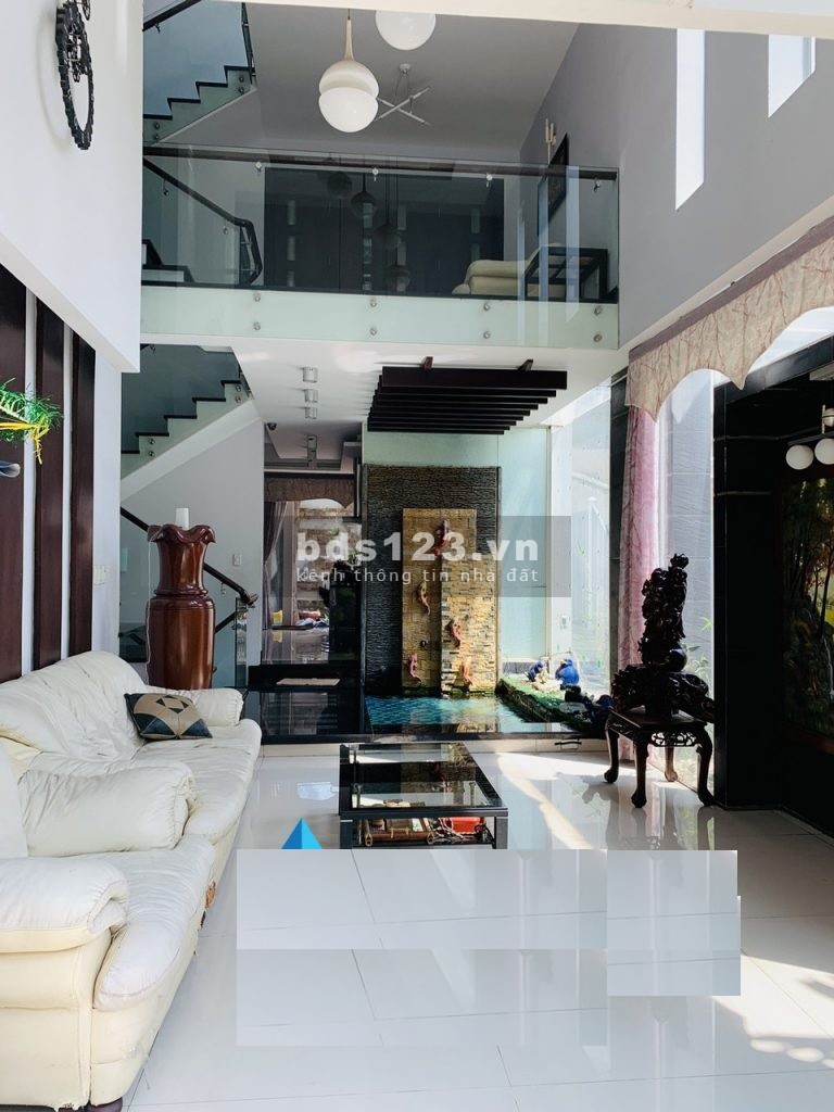Cho thuê biệt thự sân vườn HXT đường Bùi Đình Tuý, Quận Bình Thạnh