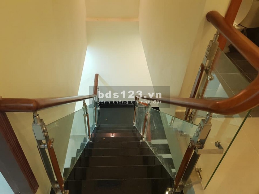 Bán mặt tiền kinh doanh Lê Đức Thọ P17 Gò Vấp 90m2(4.5x20) chỉ 6.8 tỷ.