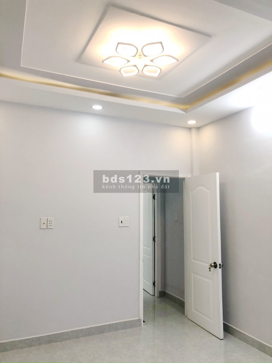 Nhà mới (3.4*8m/lầu/2pn) hẻm 184 Âu Dương Lân P3 Q8