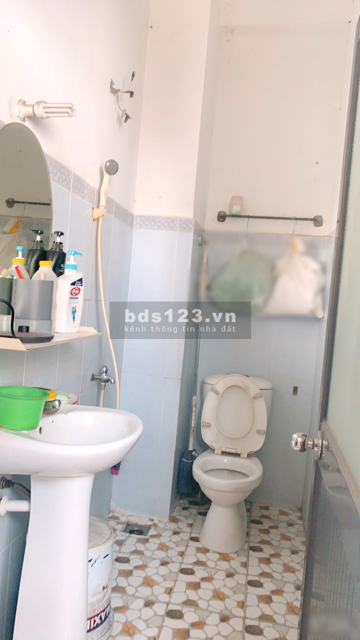 Nhà mới, lửng/2lầu/ST/4pn, hẻm 801 Phạm Thế Hiển P4 Q8