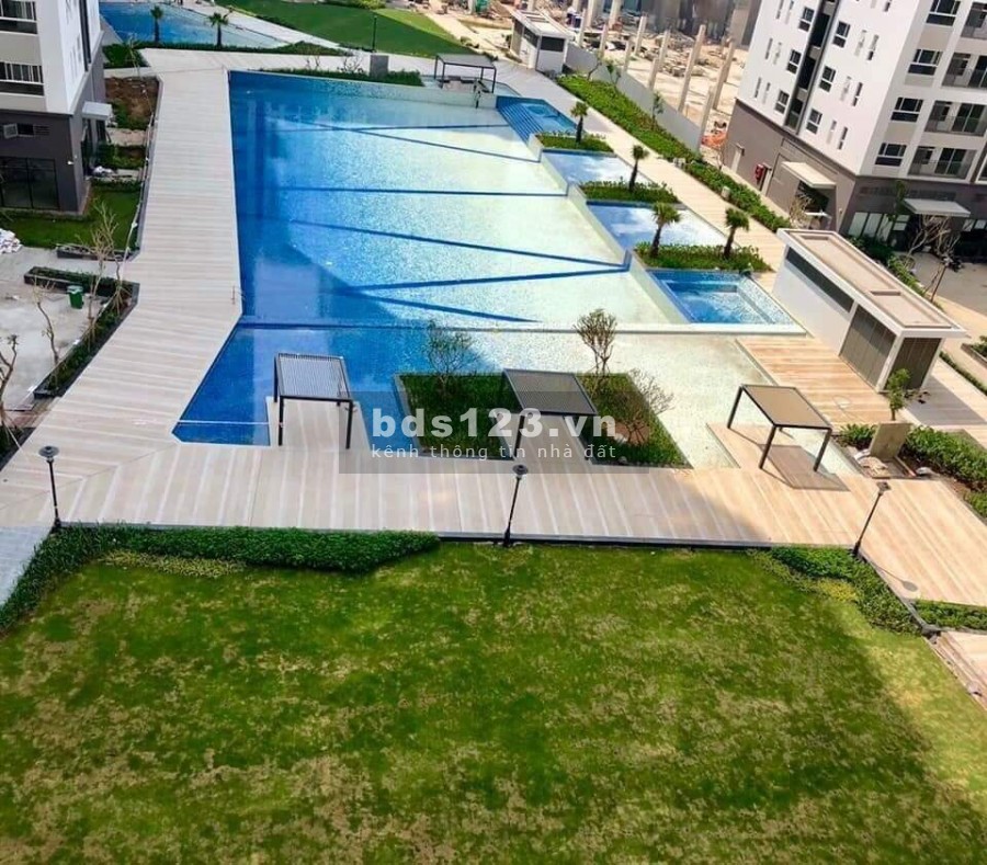 Chính chủ cần thu hồi vốn bán gấp căn hộ cao cấp Sunrise Riverside Novaland 99m2 3PN giá chỉ 3.4 tỷ (bao thuế phí).LH : 0946894828.