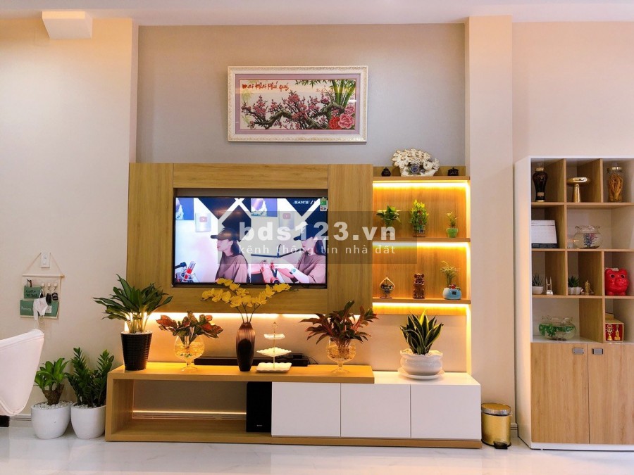 Nhà (5*10m/4lầu) hẻm 141 đường Tám Danh P4 Q8 - Mr Hiếu