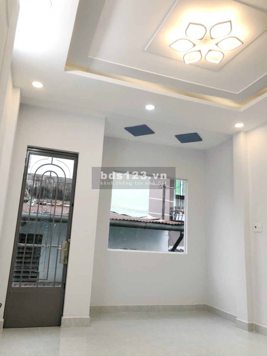 Nhà mới (3.4*8m/lầu/2pn) hẻm 184 Âu Dương Lân P3 Q8