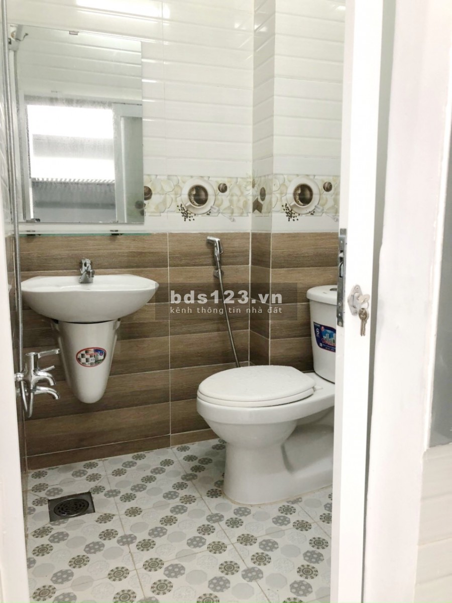 Nhà mới (3.4*8m/lầu/2pn) hẻm 184 Âu Dương Lân P3 Q8