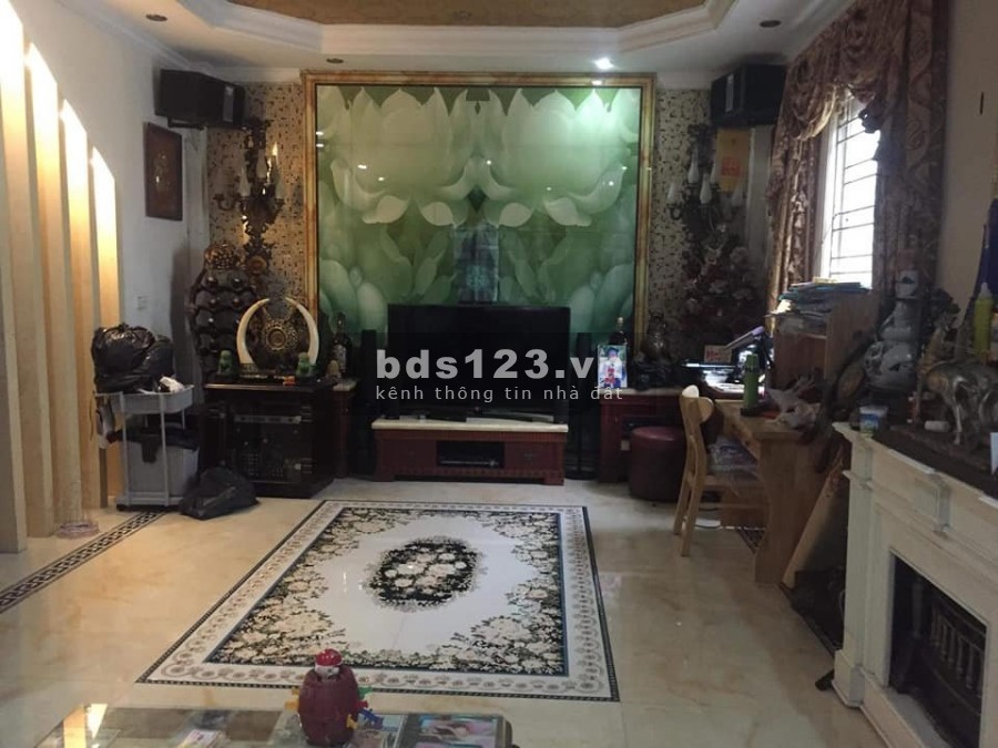 Bán nhà riêng tại Thành Công, phù hợp cho hộ gia đình, ô tô vào nhà giá 10.6 tỷ